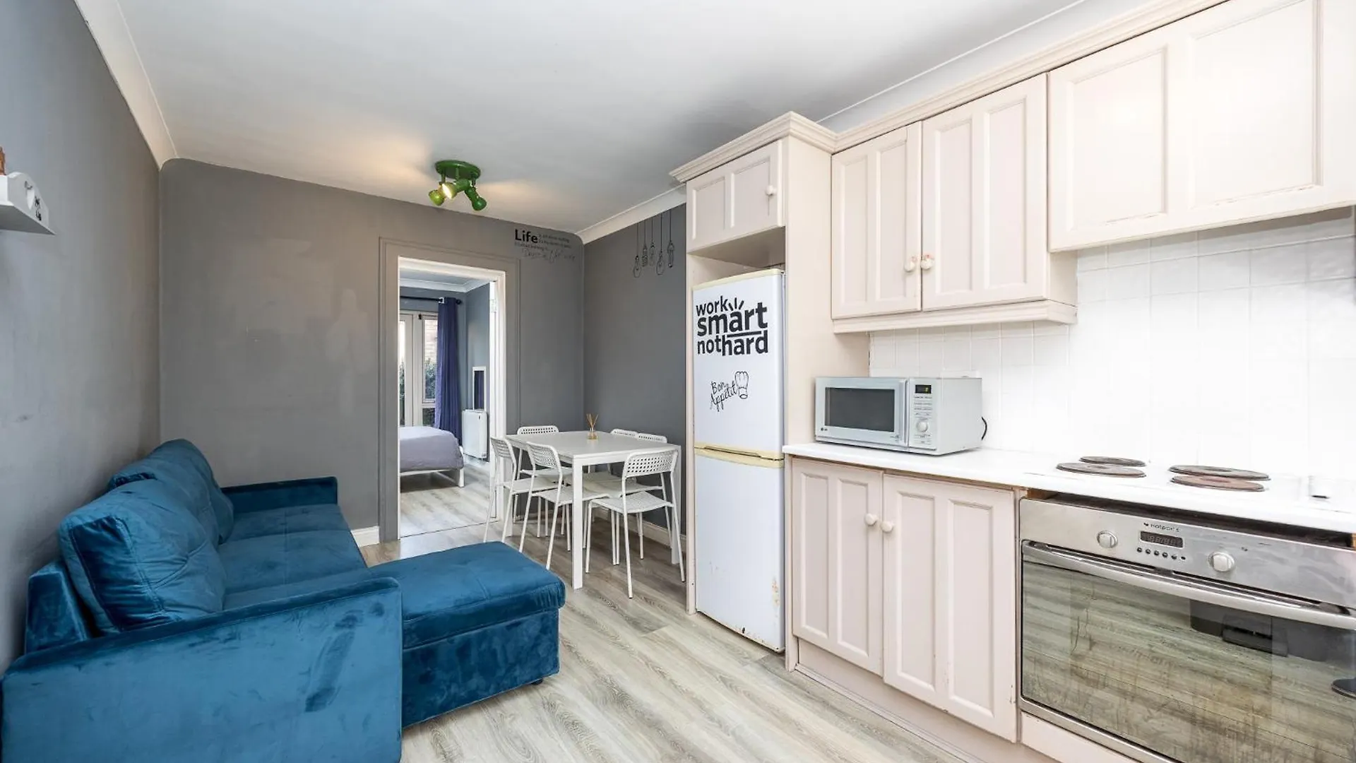 Cosy 2-Bedroom Apartment Near Airport Dublin